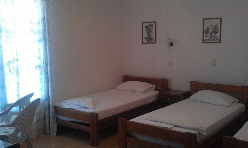 Appartamento Oasis Piso Livadi Esterno foto