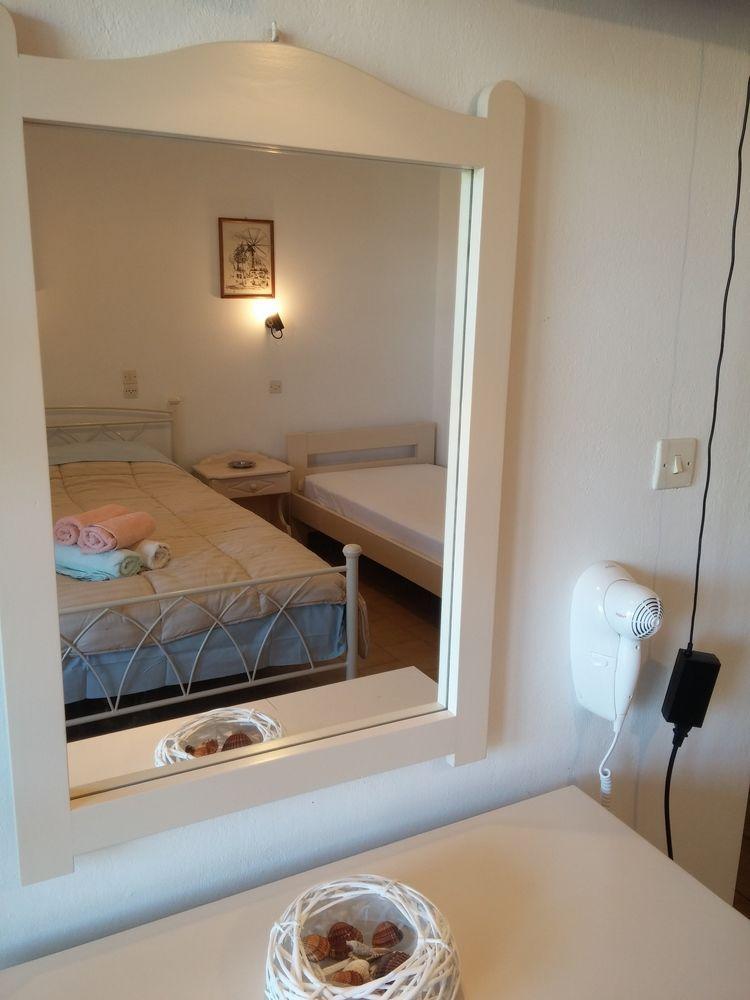 Appartamento Oasis Piso Livadi Esterno foto